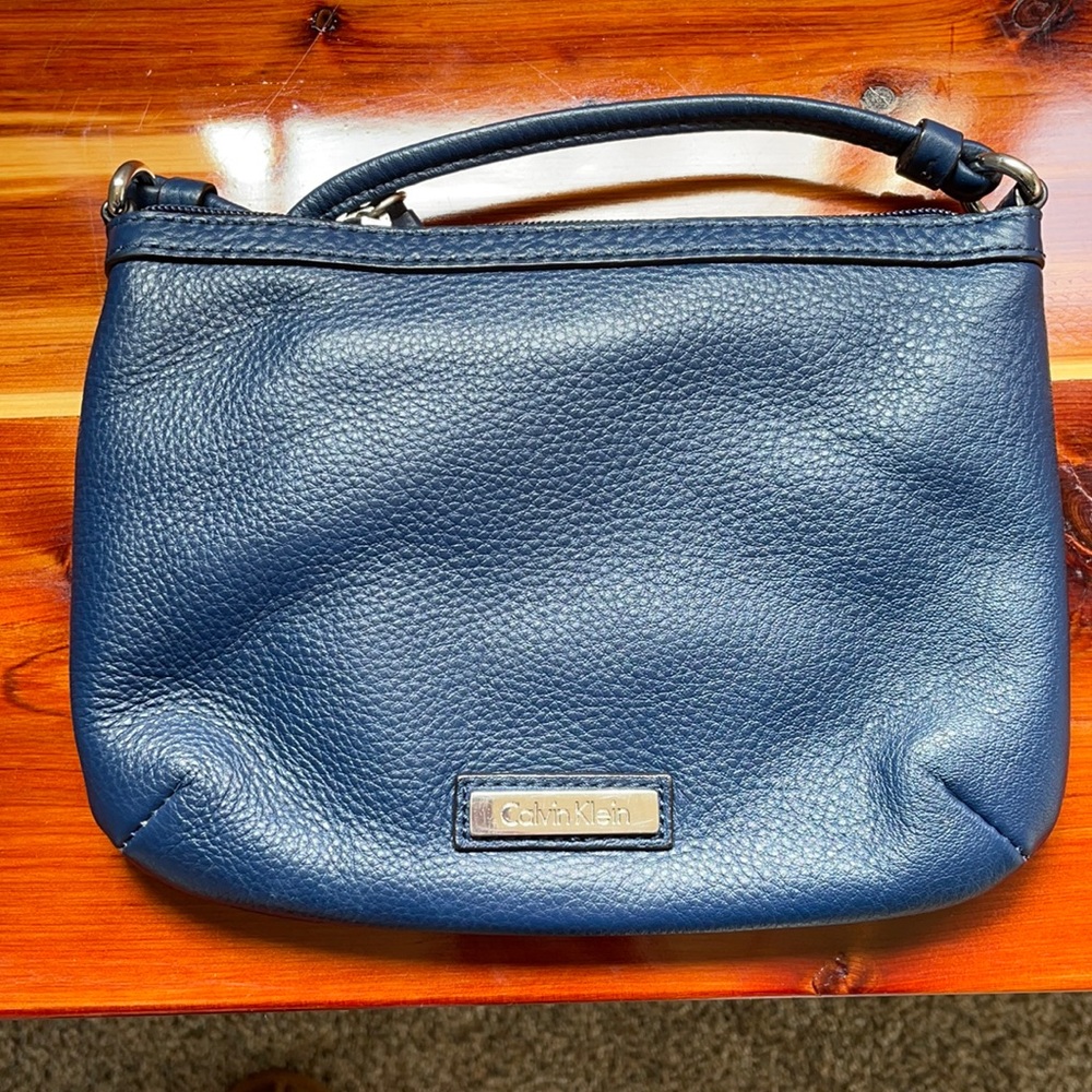 NWOT genuine leather Calvin Klein crossbody